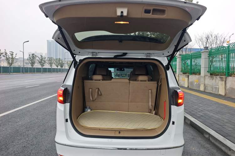 Used Buick GL8 2017 ES 28T Flagship Model China V Standard
