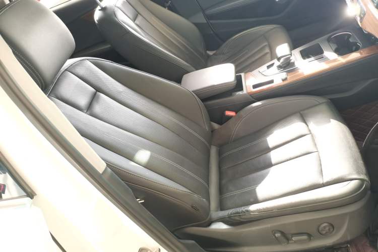 Used Audi A4L 2020 40 TFSI quattro Luxury Prestige Edition
