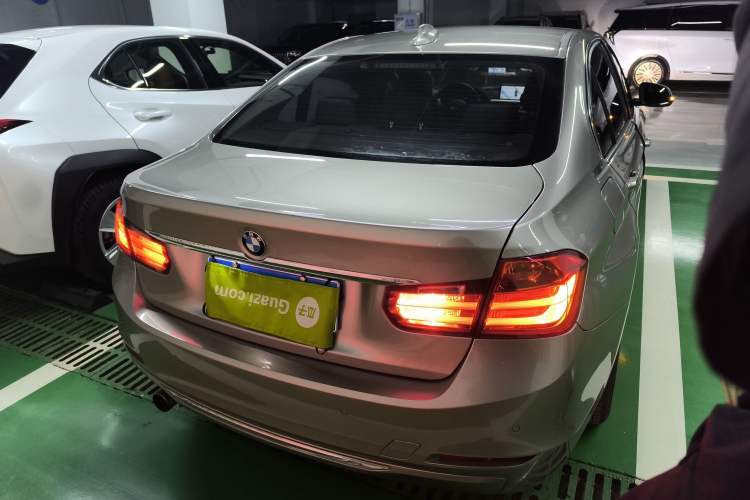 Used BMW 3 Series 2015 320Li Luxury Edition Fashion Model
