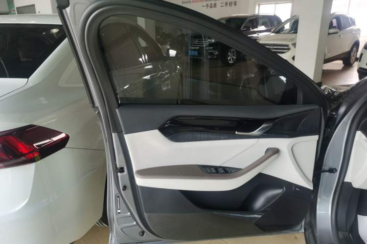 Used BYD Qin PLUS 2024 HONOR Edition DM-i 55KM Leading Model
