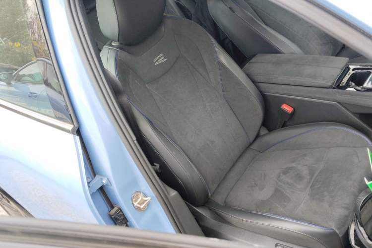 Used Volkswagen Tiguan L 2024 PRO 380TSI Four-Wheel Drive R-Line Prestige Edition
