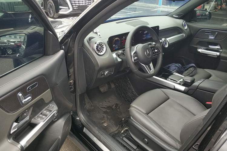 Used Mercedes-Benz EQB 2023-Year Restyled EQB 350 4MATIC