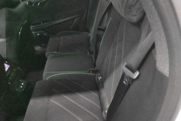 Used VOYAH FREE 2025 318 259 km All-Wheel-Drive Exploration Edition
