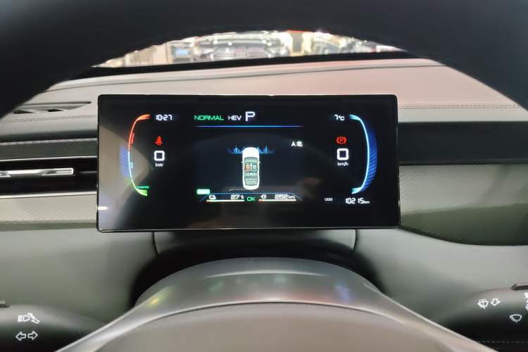 Used BYD Qin PLUS 2025 DM-i Smart Drive 55KM Leading Model