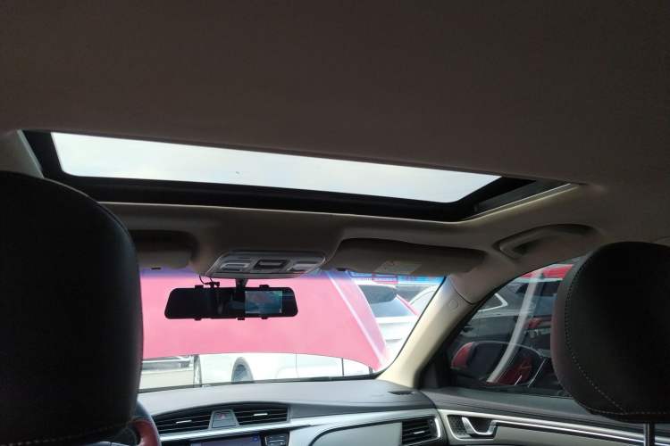 Used Geely Auto Emgrand GL 2017 1.8L Manual Elite Model
