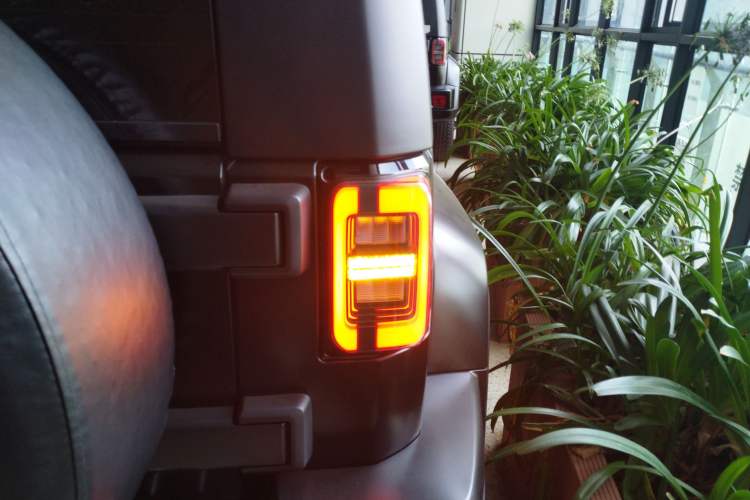 Used Beijing Auto BJ40 2024 2.0D Blade Hero Glory Edition
