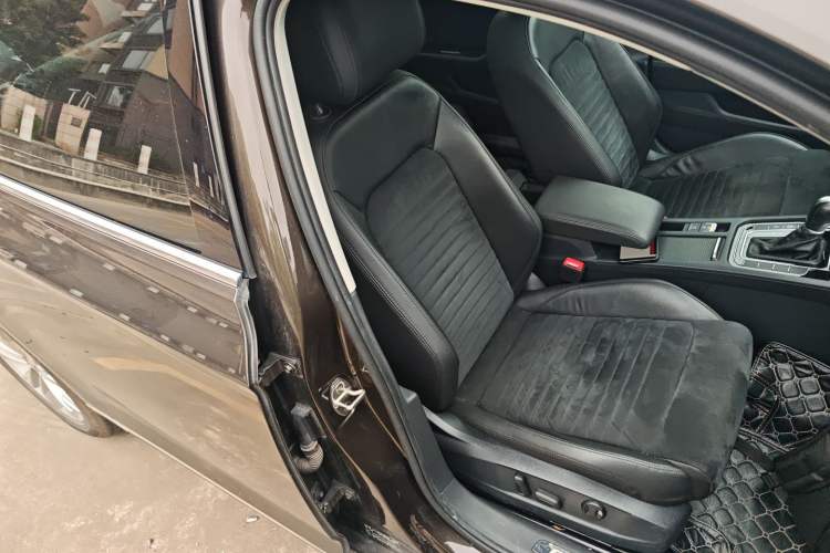 Used Volkswagen Magotan 2018 330TSI DSG Luxury Model
