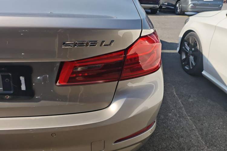 Used BMW 5 Series 2018 528Li Launch Special Edition
