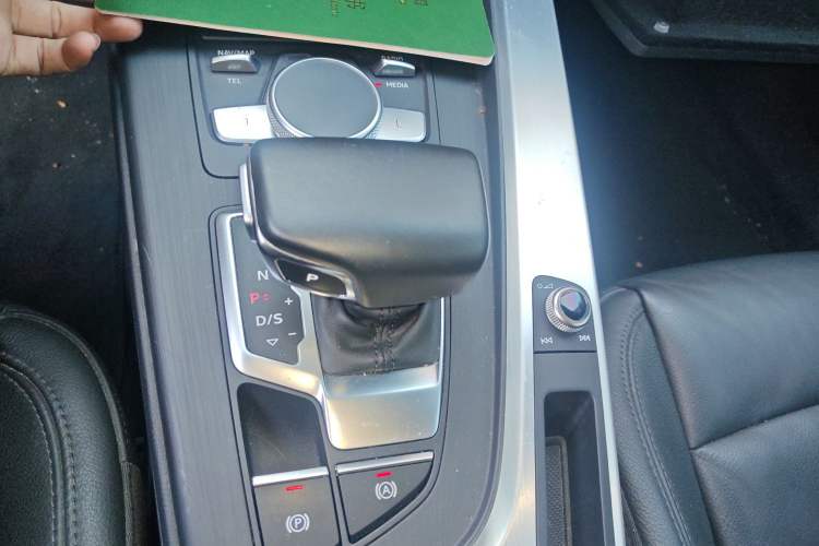 Used Audi A4L 2018 30th Anniversary Edition 40 TFSI Fashion Model