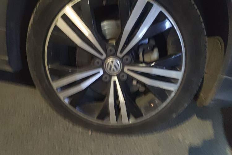 Used Volkswagen Touran 2018 Volkswagen Touran L 280TSI DSG Boundary Edition 7 Seats China VI Standard
