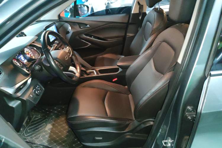 Used Chevrolet Orlando 2020 Light Hybrid Redline 530T Automatic Enjoyment Edition (5+2 Models)
