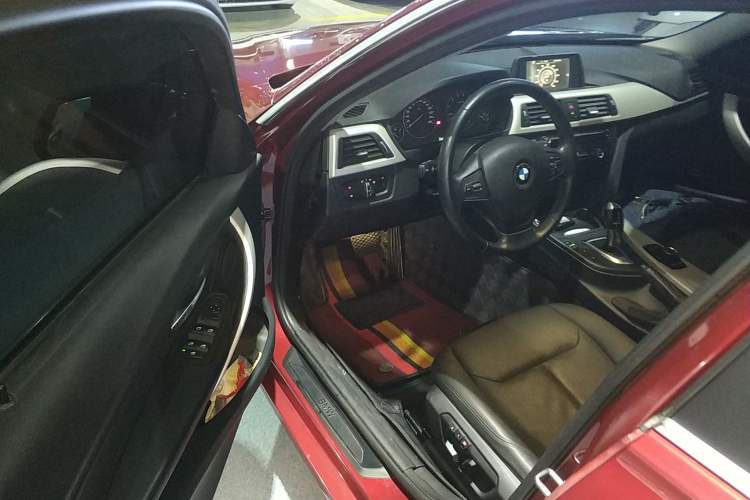 Used BMW 3 Series 2015 316Li Fashion Model