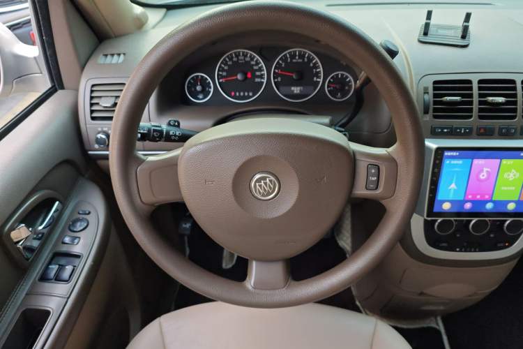 Used Buick GL8 2014 2.4L Classic Edition
