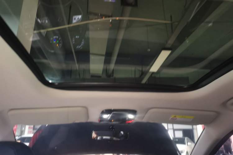 Used SOL X8 2021 300T DCT Leading Smart Connectivity Version 7 Seats
