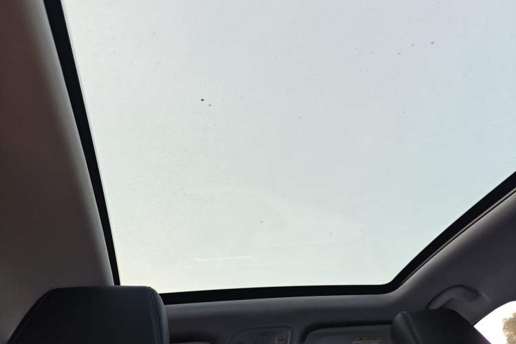 Used Buick Velite 6 2019 Connected Fashion Model