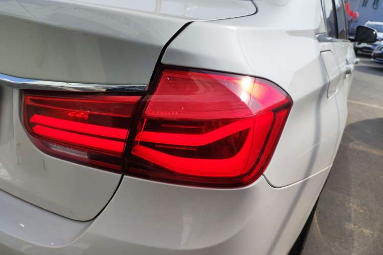 Used BMW 3 Series 2018 320Li Leading Luxury Package
