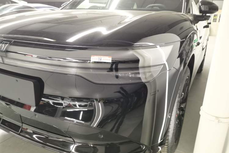 Used Zeekr 7X 2025 100 kWh Long-Range Rear-Wheel Drive with Intelligent Driving Features