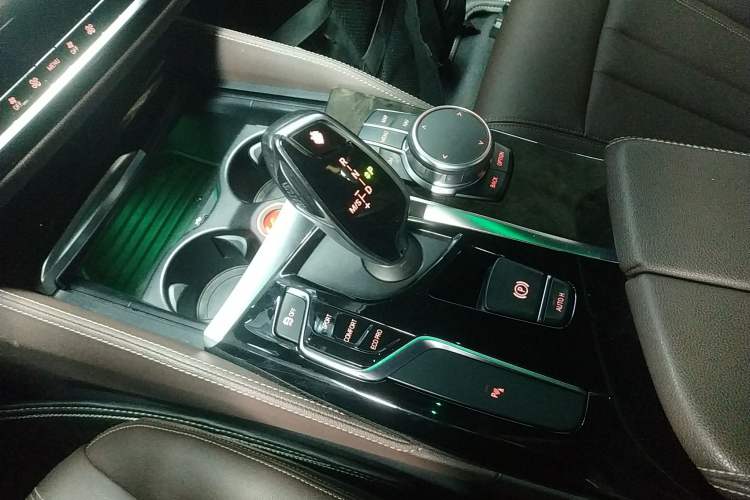 Used BMW 5 Series 2019 Restyled 525Li M Sport Package
