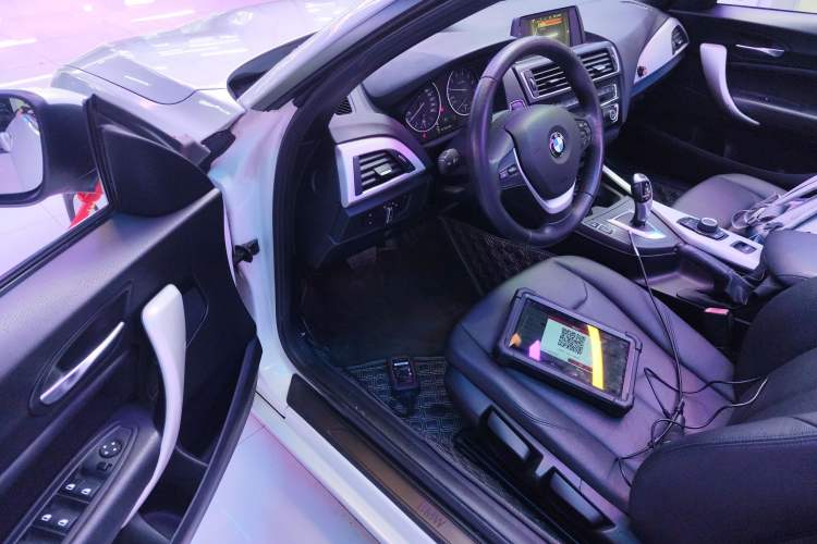 Used BMW 2 Series 2015 218i Convertible Coupe
