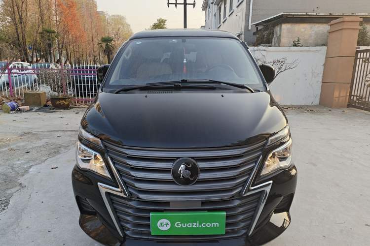 Used FORTHING Lingzhi 2023 M5L 1.6L Base Model 7 Seats
