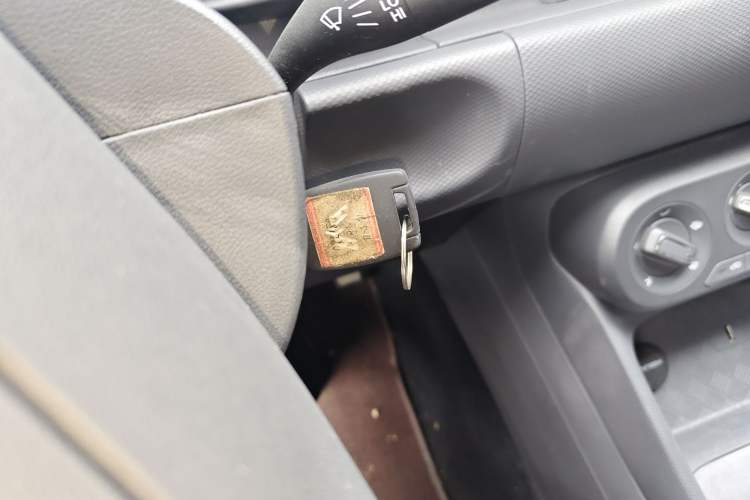 Used Wuling Hongguang New Energy 2024 All-Electric Model 300KM Standard Version
