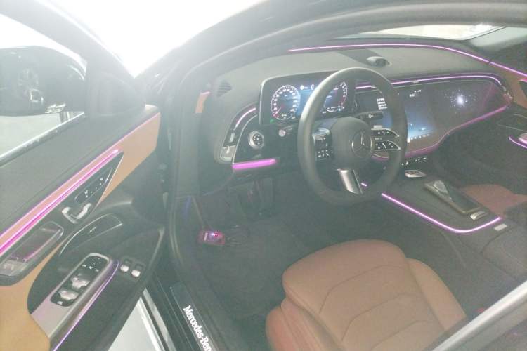 Used Mercedes-Benz E-Class New Energy 2024 E 350 e L Plug-in Hybrid Sports Sedan
