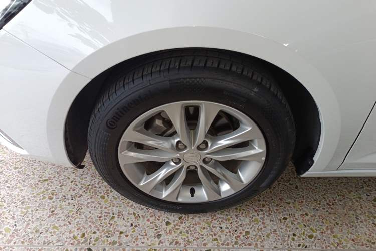 Used Buick Verano 2018 Sedan 20T Dual-Clutch Leading Model
