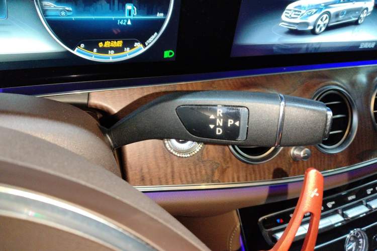 Used Mercedes-Benz E-Class 2016 E 200 L
