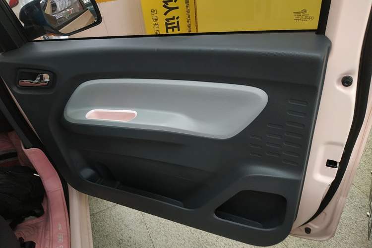 Used Wuling Hongguang MINIEV 2021 Macaron Premium Model – Lithium Iron Phosphate
