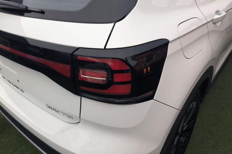 Used Volkswagen Tacqua 2023 200TSI DSG Joy-Connect Edition
