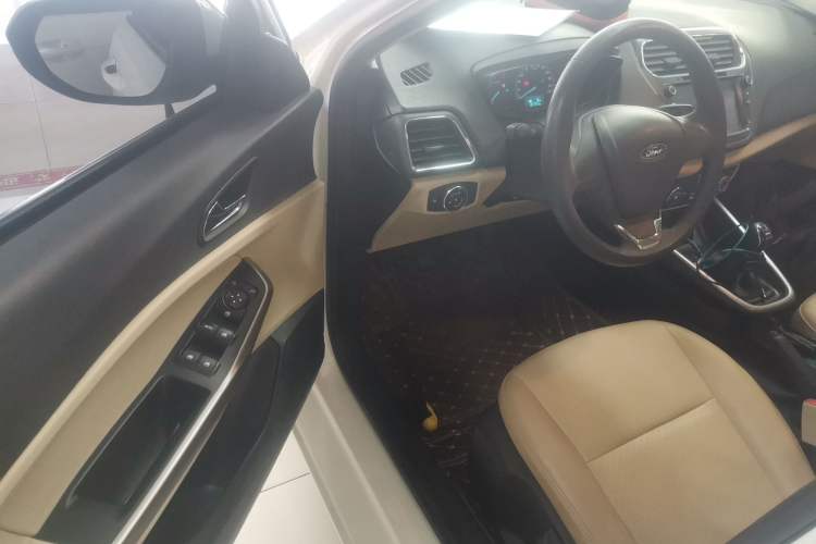 Used Ford Escort 2017 Revised Version 1.5L Manual Comfort Edition