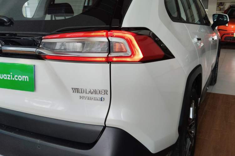 Used Toyota Wildlander 2023 Dual-Motor 2.5L E-CVT Four-Wheel Drive Prestige Edition