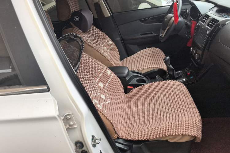 Used HYOSOW S3 2014 1.5L Comfort Version China IV Emission Standard
