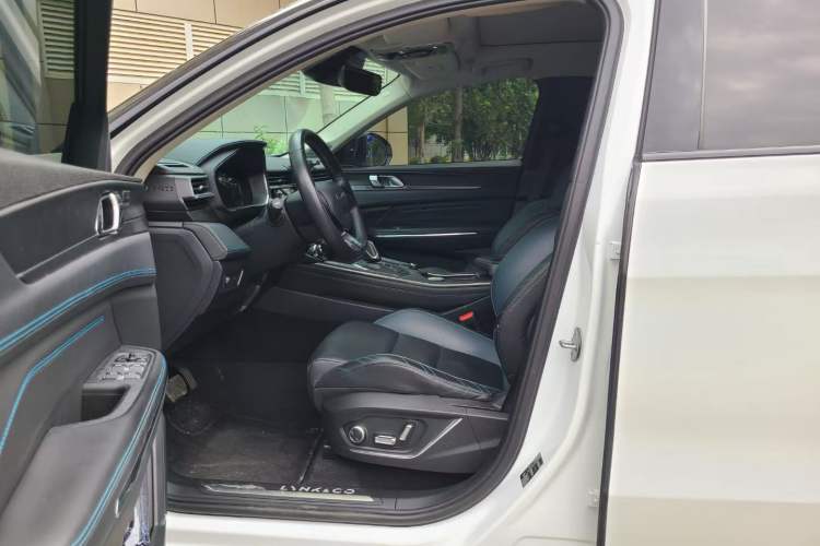 Used Lynk & Co 05 2020 2.0TD Two-Wheel Drive Shine Halo
