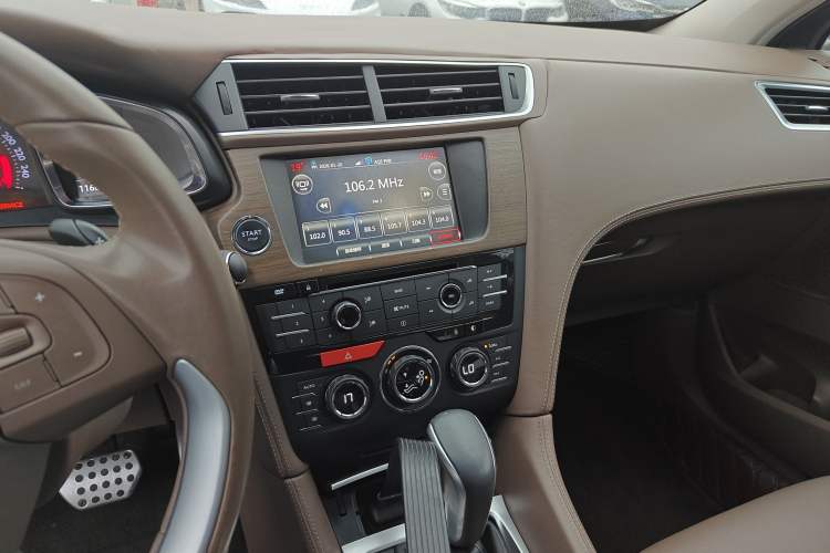 Used  6 2014 1.6T Prestige Edition THP200