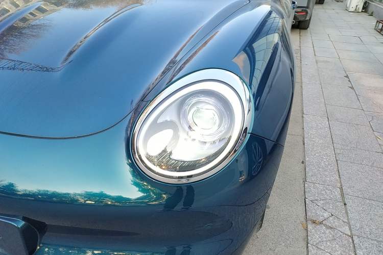 Used ORA Good Cat 2021 400km Standard Range Venus Edition Lithium-Ion Battery
