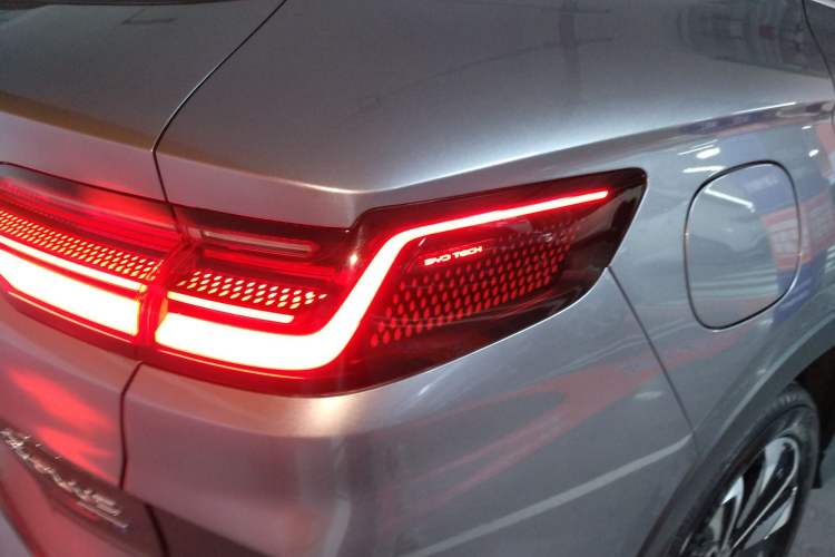 Used BYD Song PLUS New Energy 2025 DM-i Smart Drive 112KM Prestige Model
