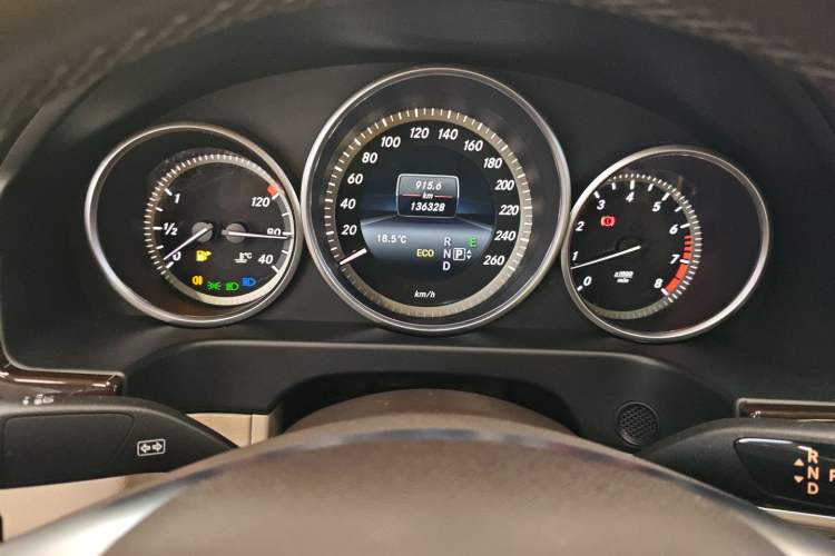 Used Mercedes-Benz E-Class 2015 Facelift E 200 L