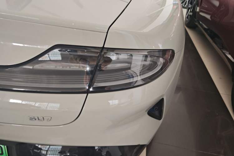 Used  SU7 2024 Rear-Drive Long-Range Intelligent Driving Version
