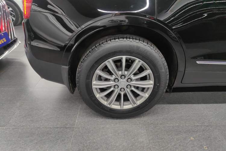 Used Cadillac XT5 2018 25T Luxury Model