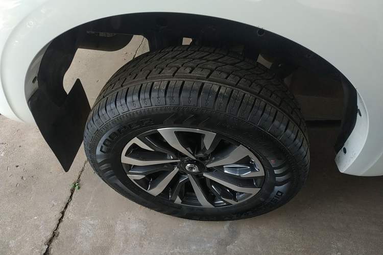 Used Great Wall Poer 2023 2.0T Passenger Version Automatic Diesel 4x4 Comfort Trim – GW4D20M