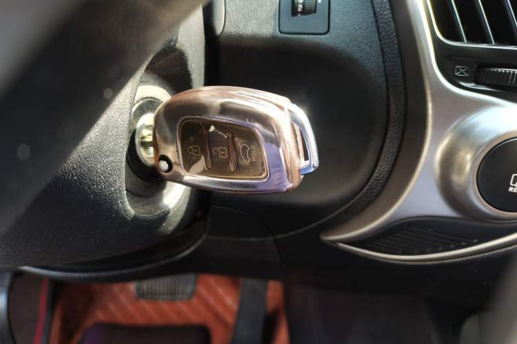 Used Hyundai ix35 2013 2.0L Automatic 2WD Comfort GL China IV Standard
