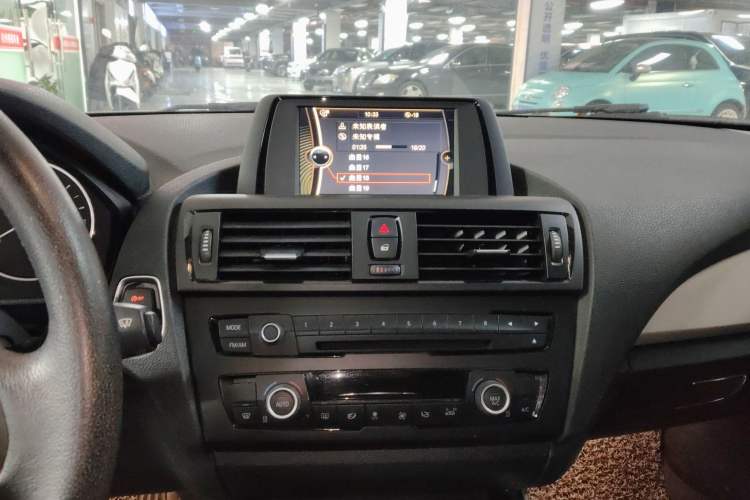 Used BMW 1 Series 2013 Facelifted 118i Leading Edition
