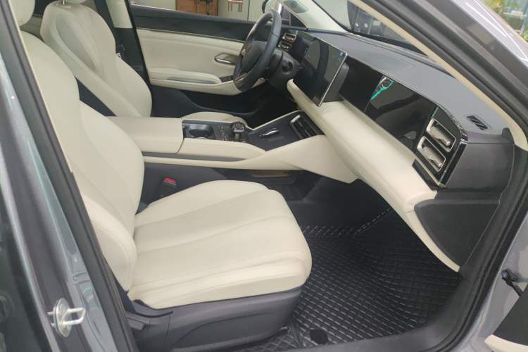 Used BYD Qin L 2024 DM-i 120KM Leading Model