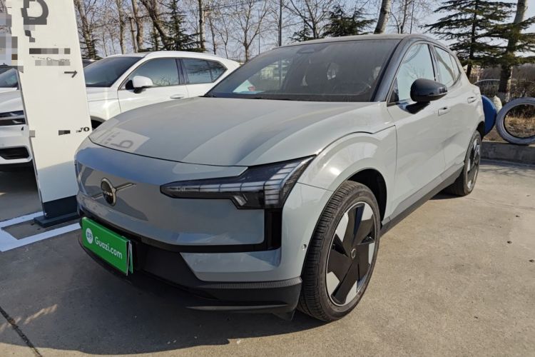 Used Volvo EX30 2025 Rear-Drive Long-Range Version Ultra