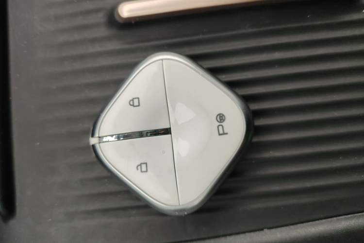 Used Baojun Yunhai 2024 600km Pure Electric Version
