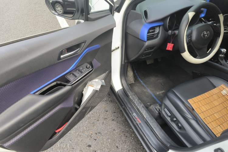 Used Toyota C-HR 2020 2.0L Leading Edition