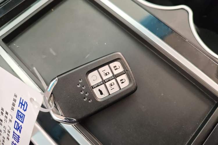 Used Honda Elysion 2022 2.0L eHEV Luxury Edition
