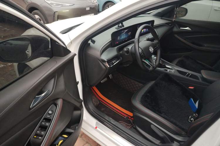 Used Buick Verano 2023 Pro GS Hunter Wind Edition
