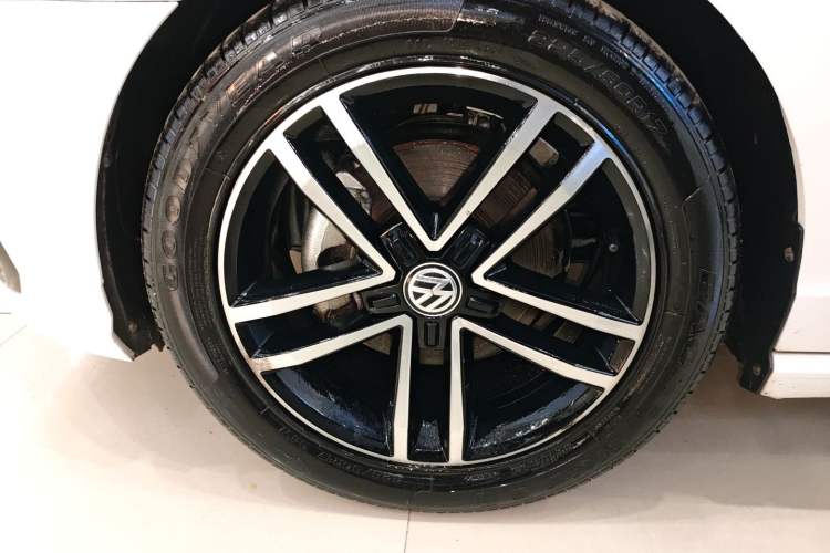 Used Volkswagen Lamando 2019 280TSI DSG Comfort Edition China VI standard
